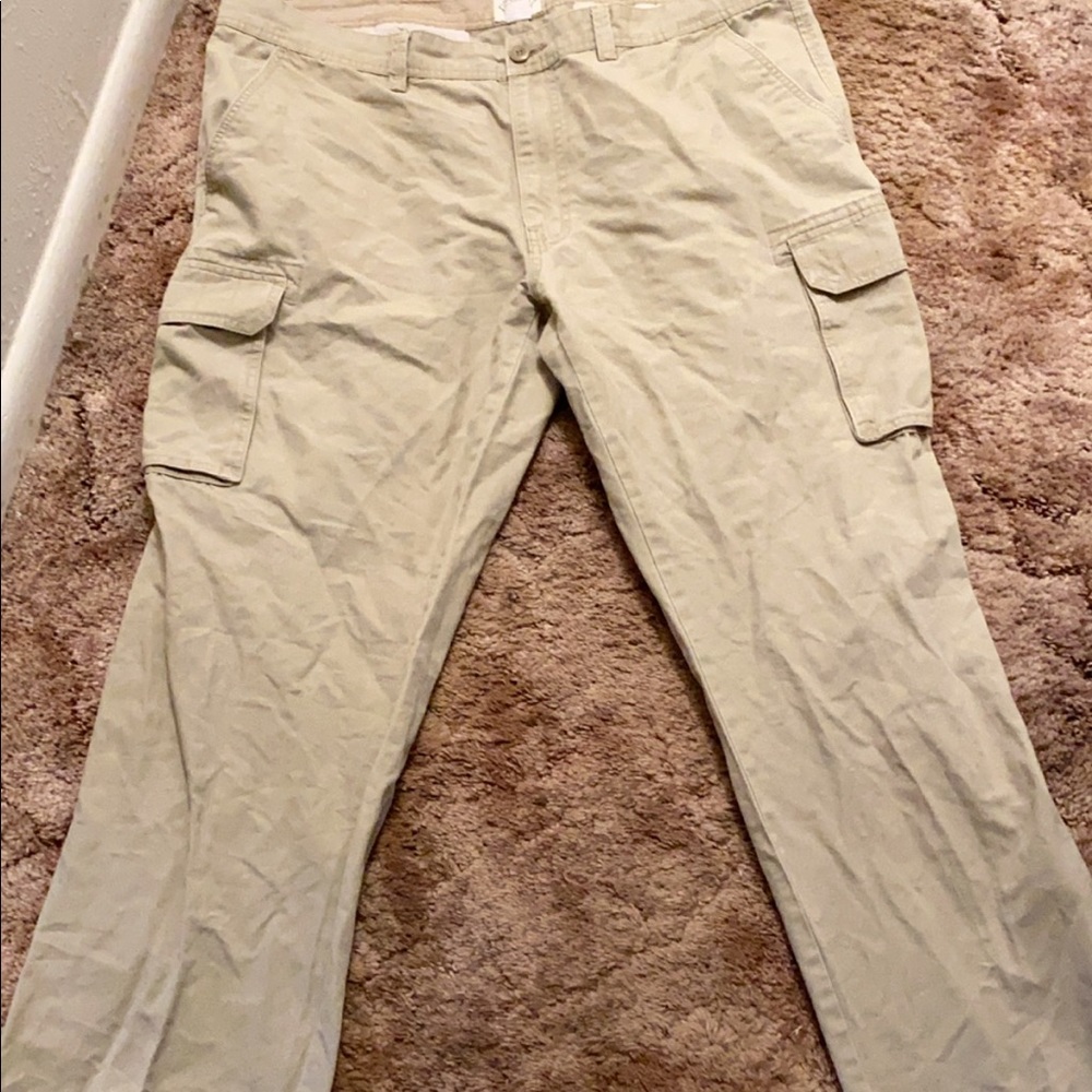 Men’s khaki pants NWT